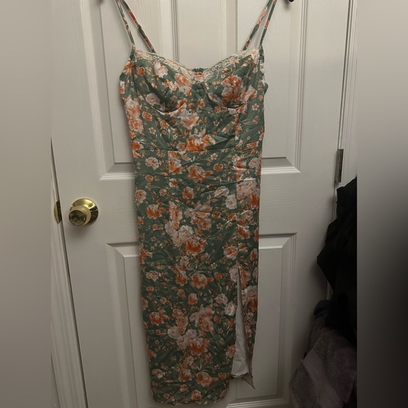 Green and Orange Midi Dress with Floral Design - Picture 3 of 8